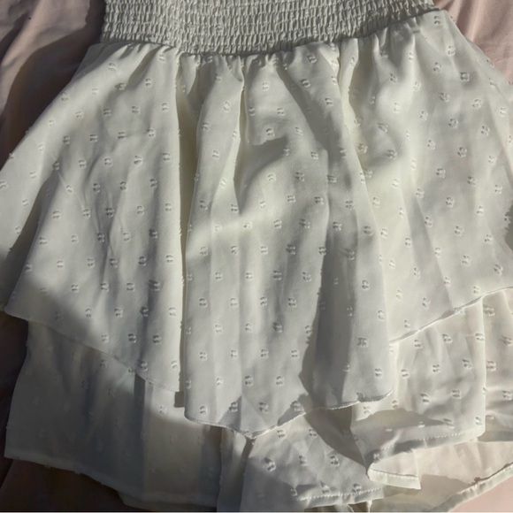 2/35$🍓⭐️ Charming White Smocked Women's romper - Picture 2 of 2